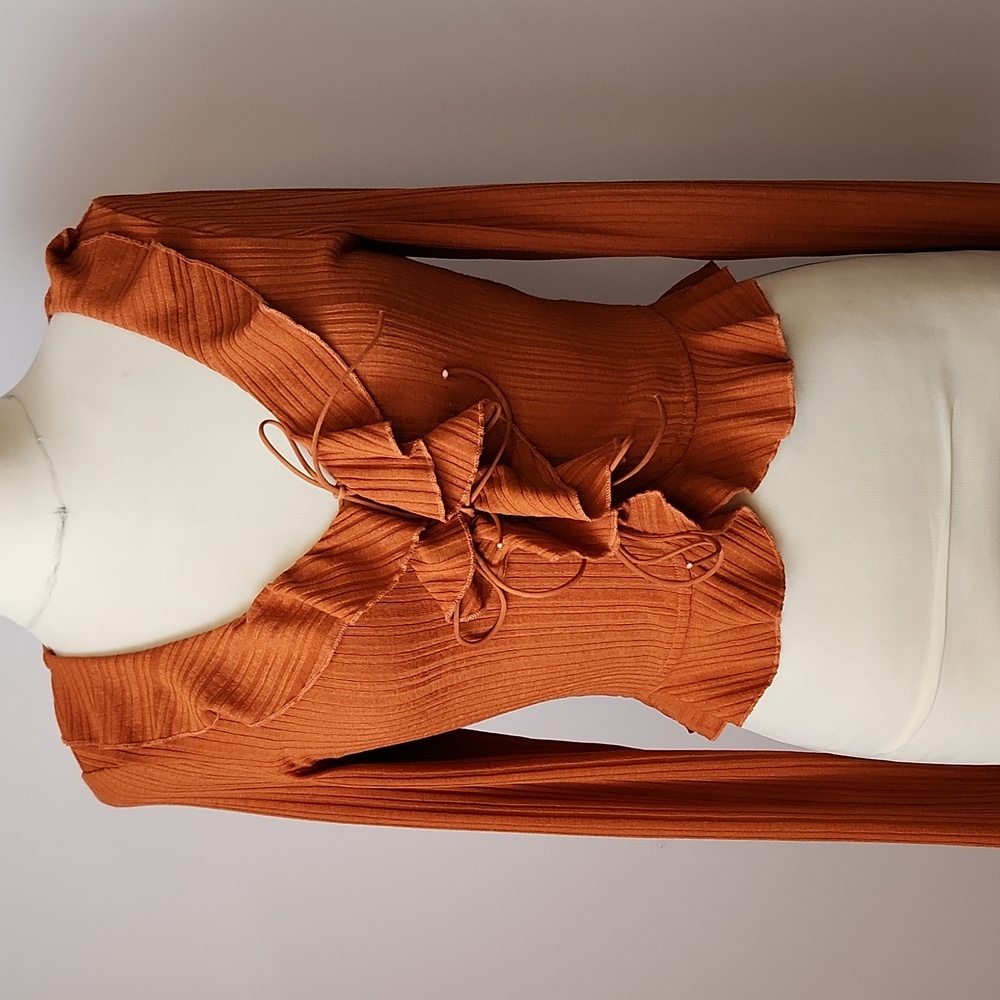 Ruffled tie top